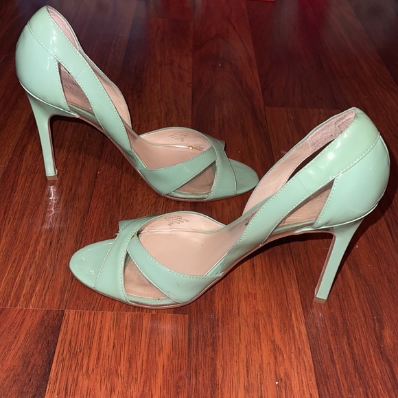 Mint Green open toe sandal with criss-cross design - Picture 4 of 12